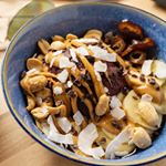 Breakfast is BACK and who has checked out our *NEW* PB Monster Açaí Bowl?? 🙋🏽‍♀️🙋🏻‍♂️Organic acai, peanut butter, banana, our signature granola, candied walnuts, cacao nibs, coconut and dates 🤤 Enjoy it takeout or join us in our safely spaced dining room or patio with LIVE MUSIC from @weldonstreet Jazz Band Saturday 12pm-4pm 🎷🎶